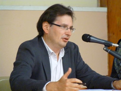 <p>directeur des études de l'école nationale des chartes</p>
