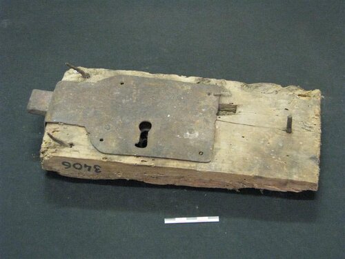 Serrure en bois - Ayssène